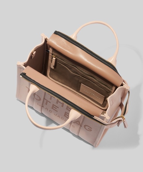 MARC JACOBS（マークジェイコブス）の「THE LEATHER MEDIUM TOTE