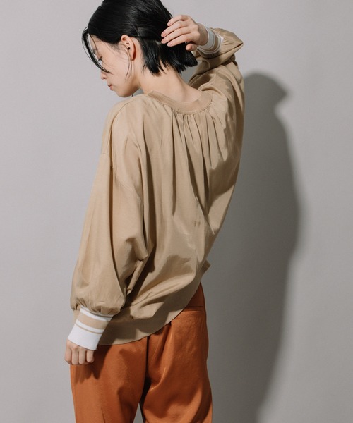 Munich(ミューニック)の「布帛×ニットリブラウンドネックプルオーバー(シャツ/ブラウス・レディース・ホワイト/ブラック/ベージュ・FREE)」の21枚目の写真