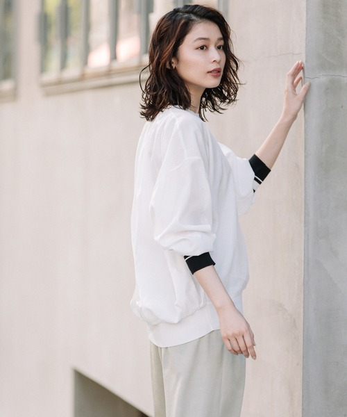 Munich(ミューニック)の「布帛×ニットリブラウンドネックプルオーバー(シャツ/ブラウス・レディース・ホワイト/ブラック/ベージュ・FREE)」の6枚目の写真