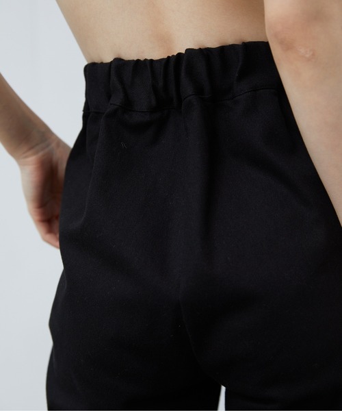 FEKETE(フェケテ)の「FEKETE FLARED COTTON PANTS(その他パンツ・レディース・ブラック/カーキ・FREE)」の18枚目の写真