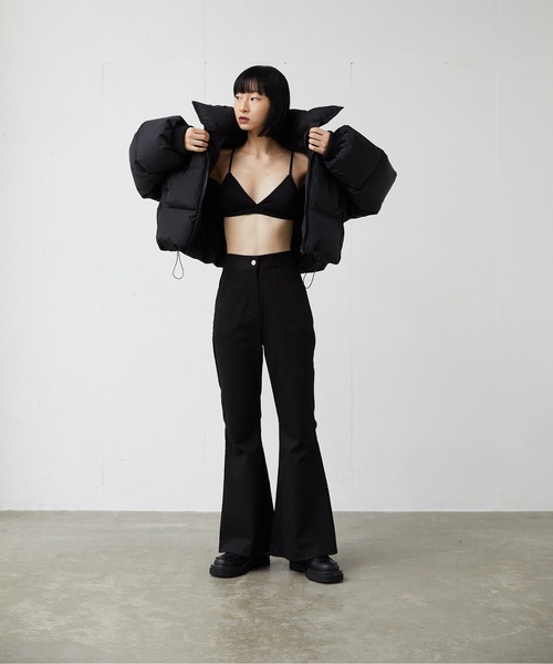 FEKETE(フェケテ)の「FEKETE FLARED COTTON PANTS(その他パンツ・レディース・ブラック/カーキ・FREE)」の17枚目の写真