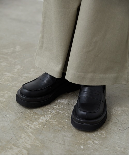 FEKETE(フェケテ)の「FEKETE FLARED COTTON PANTS(その他パンツ・レディース・ブラック/カーキ・FREE)」の13枚目の写真