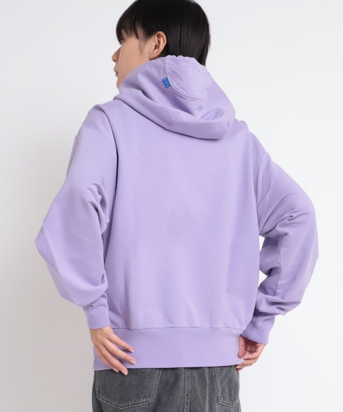 RNA（アールエヌエー）の「M1807 パラダイスカラーＨＯＯＤＩＥ（パーカー・レディース・ホワイト/クリアグリーン/ラベンダー・MEDIUM）」の17枚目の写真