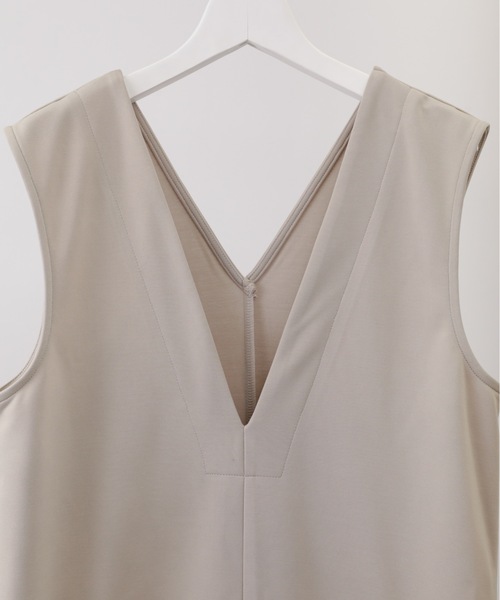 ap retro（アプレトロ）の「ポンチVネックオールインワン　サロペット（つなぎ/オールインワン・レディース・ブラック/グレー/グレイッシュベージュ/カーキ/ネイビー・FREE）」の22枚目の写真