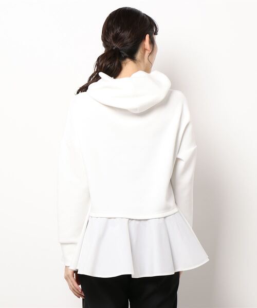 PICCIN（ピッチン）の「異素材ドッキングフードプルオーバー（パーカー・レディース・オフホワイト/ブラック・M）」の12枚目の写真