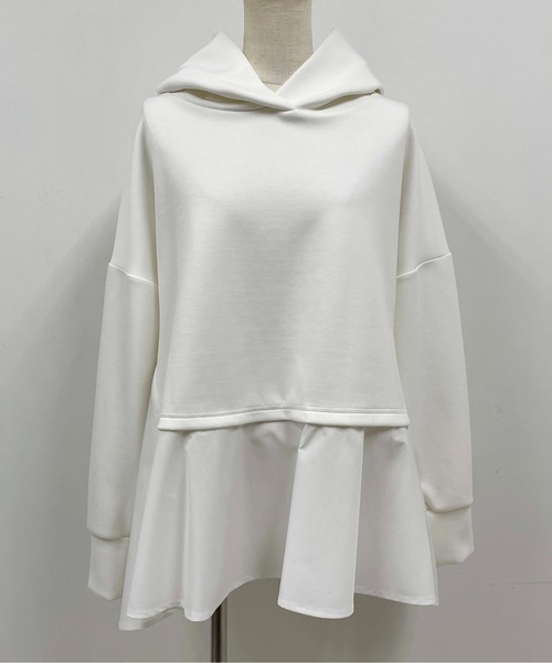 PICCIN（ピッチン）の「異素材ドッキングフードプルオーバー（パーカー・レディース・オフホワイト/ブラック・M）」の13枚目の写真