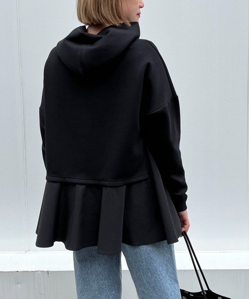 PICCIN（ピッチン）の「異素材ドッキングフードプルオーバー（パーカー・レディース・オフホワイト/ブラック・M）」の19枚目の写真