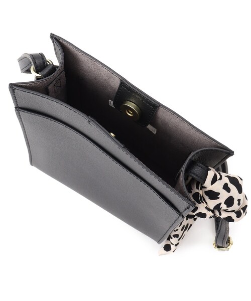 DRESKIP（ドレスキップ）の「◆スカーフ付きスクエアショルダー（ショルダーバッグ・レディース・ブラック/グレー/ブラック系4/ピンク系・00）」の10枚目の写真