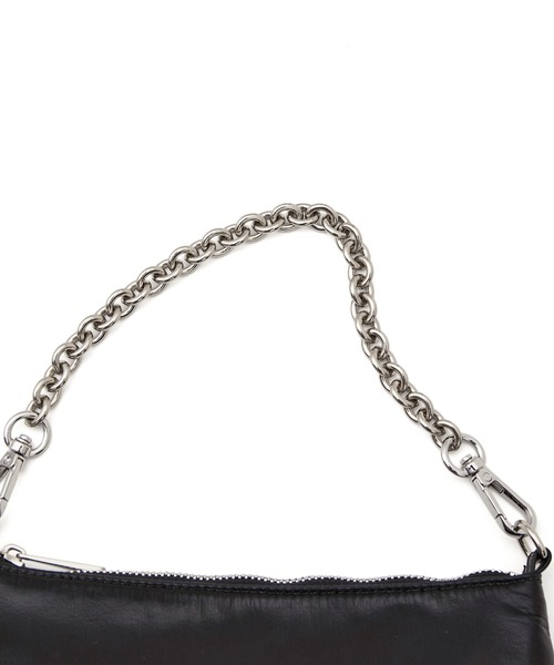ADAM ET ROPE'（アダムエロペ）の「メタリックミニチェーンバッグ（ショルダーバッグ・レディース・ブラック/グリーン/ネイビー/ブルー/ピンク/シルバー・FREE）」の14枚目の写真