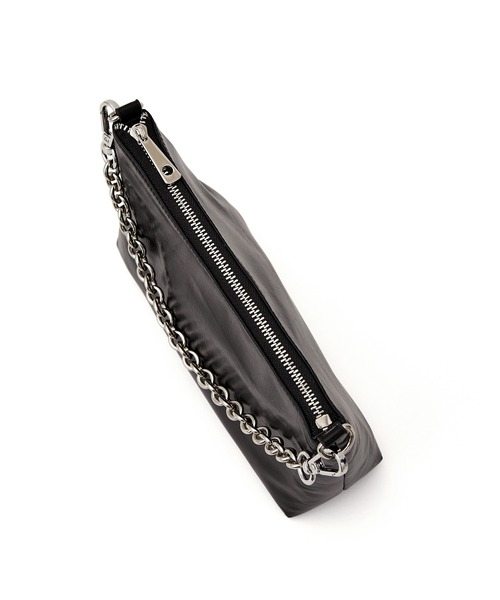 ADAM ET ROPE'（アダムエロペ）の「メタリックミニチェーンバッグ（ショルダーバッグ・レディース・ブラック/グリーン/ネイビー/ブルー/ピンク/シルバー・FREE）」の8枚目の写真