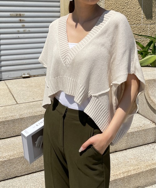 StyleSea(スタイルシー)の「リネンタッチVネックニットベスト(ベスト・レディース・ブラック/パープル/グリーン/アイボリー・MEDIUM)」の2枚目の写真