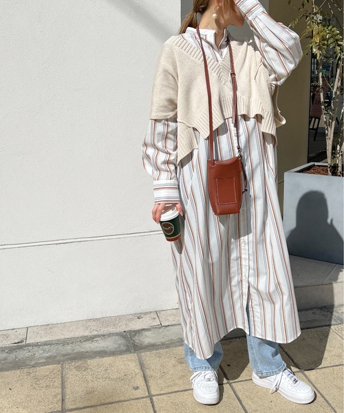 StyleSea(スタイルシー)の「リネンタッチVネックニットベスト(ベスト・レディース・ブラック/パープル/グリーン/アイボリー・MEDIUM)」の11枚目の写真