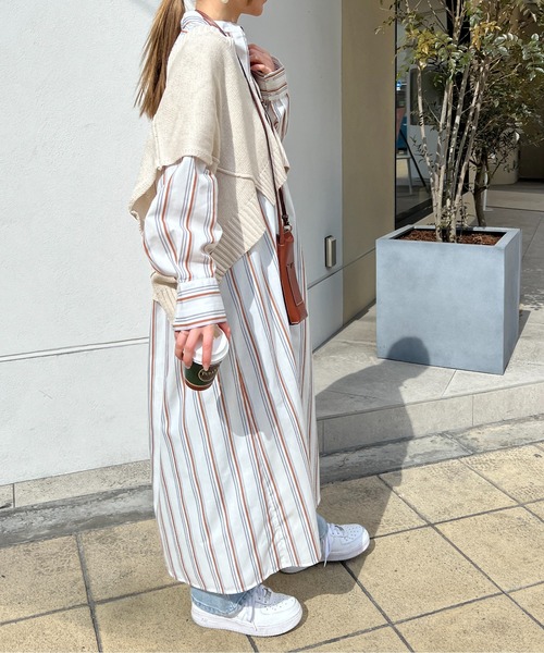 StyleSea(スタイルシー)の「リネンタッチVネックニットベスト(ベスト・レディース・ブラック/パープル/グリーン/アイボリー・MEDIUM)」の13枚目の写真