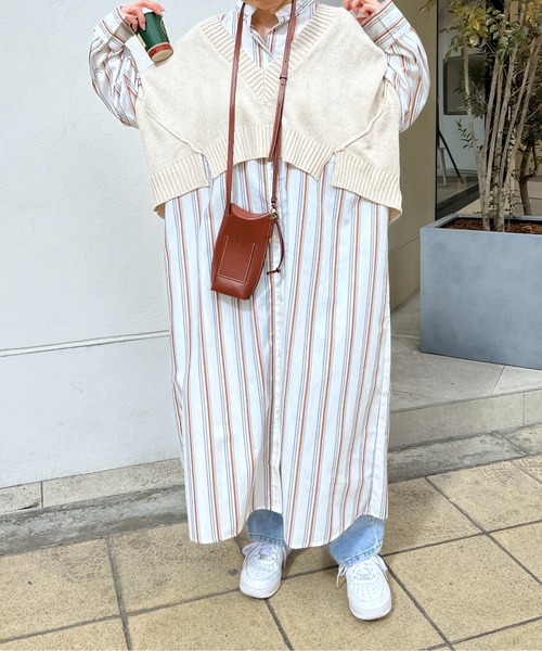 StyleSea(スタイルシー)の「リネンタッチVネックニットベスト(ベスト・レディース・ブラック/パープル/グリーン/アイボリー・MEDIUM)」の14枚目の写真