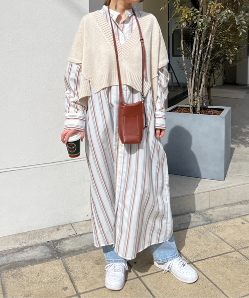 StyleSea(スタイルシー)の「リネンタッチVネックニットベスト(ベスト・レディース・ブラック/パープル/グリーン/アイボリー・MEDIUM)」の10枚目の写真