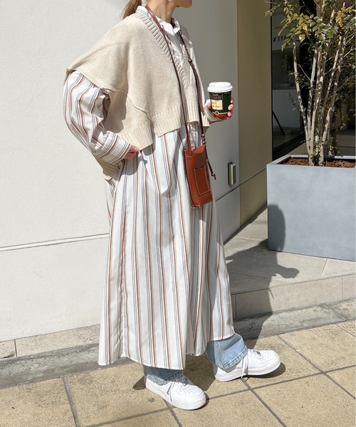 StyleSea(スタイルシー)の「リネンタッチVネックニットベスト(ベスト・レディース・ブラック/パープル/グリーン/アイボリー・MEDIUM)」の12枚目の写真