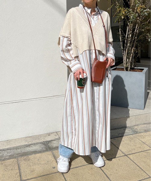 StyleSea(スタイルシー)の「リネンタッチVネックニットベスト(ベスト・レディース・ブラック/パープル/グリーン/アイボリー・MEDIUM)」の18枚目の写真