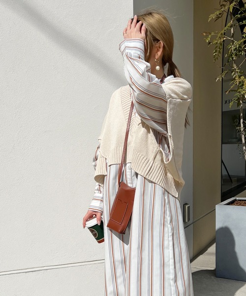 StyleSea(スタイルシー)の「リネンタッチVネックニットベスト(ベスト・レディース・ブラック/パープル/グリーン/アイボリー・MEDIUM)」の19枚目の写真