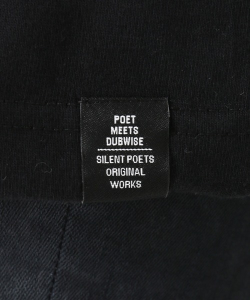 POET MEETS DUBWISE（ポエットミーツダブワイズ）の「POET MEETS DUBWISE COLLAGE 01：Tシャツ（Tシャツ/カットソー・レディース・ホワイト/ブラック・FREE）」の6枚目の写真