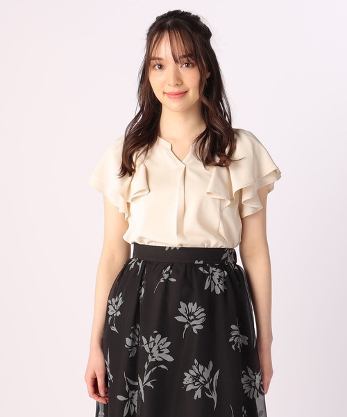 LAISSE PASSE（レッセパッセ）の「ラッフルスリーブブラウス（シャツ/ブラウス・レディース・フューシャピンク/ベージュ/ネイビー/ライトブルー・MEDIUM）」の14枚目の写真