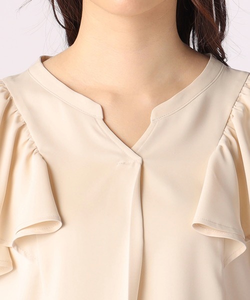 LAISSE PASSE（レッセパッセ）の「ラッフルスリーブブラウス（シャツ/ブラウス・レディース・フューシャピンク/ベージュ/ネイビー/ライトブルー・MEDIUM）」の16枚目の写真