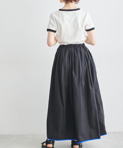 FREE'S MART（フリーズマート）の「◆ナイロン配色パイピングフレアスカート（スカート・レディース・ブラック/グリーン・SMALL/MEDIUM）」の6枚目の写真