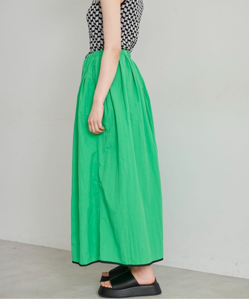 FREE'S MART（フリーズマート）の「◆ナイロン配色パイピングフレアスカート（スカート・レディース・ブラック/グリーン・SMALL/MEDIUM）」の12枚目の写真