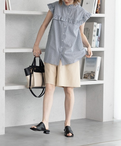 GeeRA（ジーラ）の「フリルデザインフレンチスリーブブラウス（シャツ/ブラウス・レディース・ネイビー/オフホワイト/ブルー・MEDIUM/LARGE/X-LARGE/XX-LARGE）」の11枚目の写真