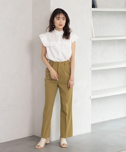 GeeRA（ジーラ）の「フリルデザインフレンチスリーブブラウス（シャツ/ブラウス・レディース・ネイビー/オフホワイト/ブルー・MEDIUM/LARGE/X-LARGE/XX-LARGE）」の4枚目の写真