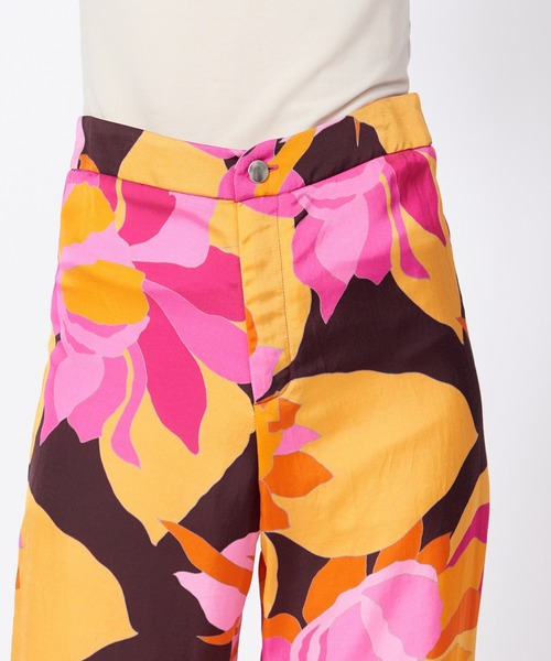 36Quatre-Neuf（カトルナフ）の「Roseannaフラワープリントパンツ（その他パンツ・レディース・オレンジ・フリー）」の9枚目の写真