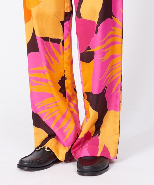 36Quatre-Neuf（カトルナフ）の「Roseannaフラワープリントパンツ（その他パンツ・レディース・オレンジ・フリー）」の10枚目の写真