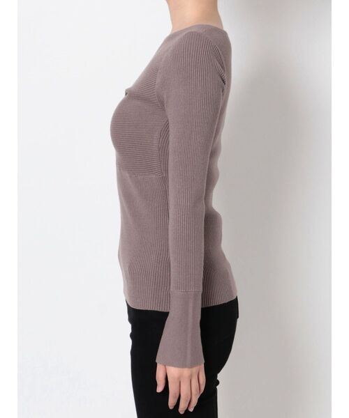 LAGUNAMOON（ラグナムーン）の「アシメントリーネックタックニットプルオーバー（ニット/セーター・レディース・アイボリー/ブラック/ダークパープル・FREE）」の17枚目の写真