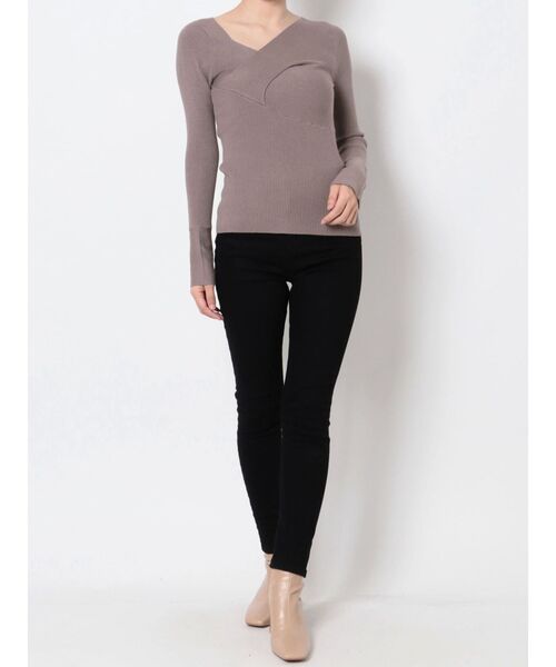 LAGUNAMOON（ラグナムーン）の「アシメントリーネックタックニットプルオーバー（ニット/セーター・レディース・アイボリー/ブラック/ダークパープル・FREE）」の4枚目の写真