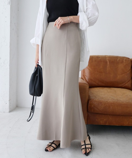 andme（アンドミー）の「とろみマーメイドスカート（スカート・レディース・ブラック/アイボリー/レッド/ローズ/イエロー/グレイッシュベージュ/パープル・M/L）」の4枚目の写真