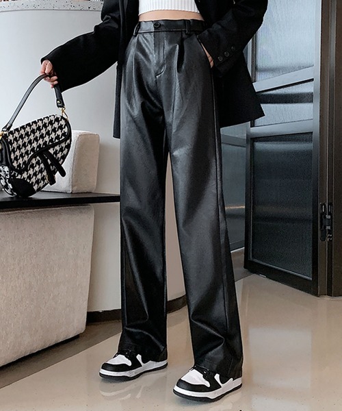 Jewelobe（ジュエローブ）の「フェイクレザーストレートパンツ（その他パンツ・レディース・ブラック・S/M）」の7枚目の写真