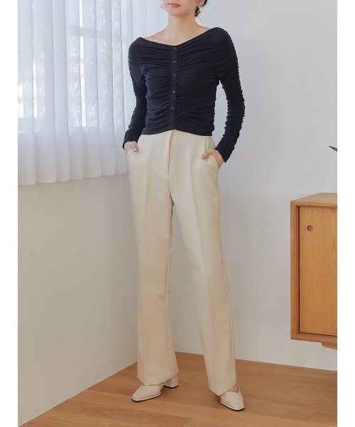 Ayla(アイラ)の「center press pants(スラックス・レディース・キナリ/カーキ・FREE)」の3枚目の写真