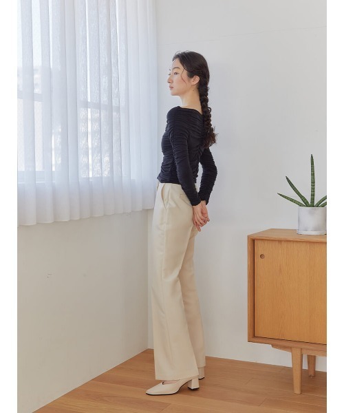 Ayla(アイラ)の「center press pants(スラックス・レディース・キナリ/カーキ・FREE)」の4枚目の写真