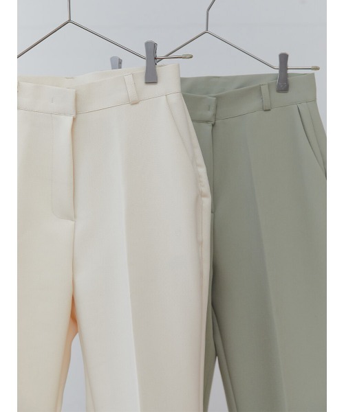 Ayla(アイラ)の「center press pants(スラックス・レディース・キナリ/カーキ・FREE)」の18枚目の写真