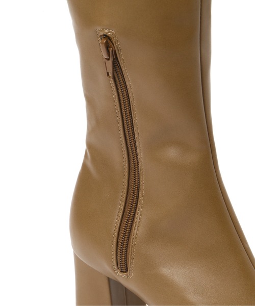 NATURAL BEAUTY BASIC(ナチュラルビューティーベーシック)の「ストレッチフィットロングブーツ(ブーツ・レディース・ベージュ/ブラック・SMALL/MEDIUM/LARGE)」の7枚目の写真