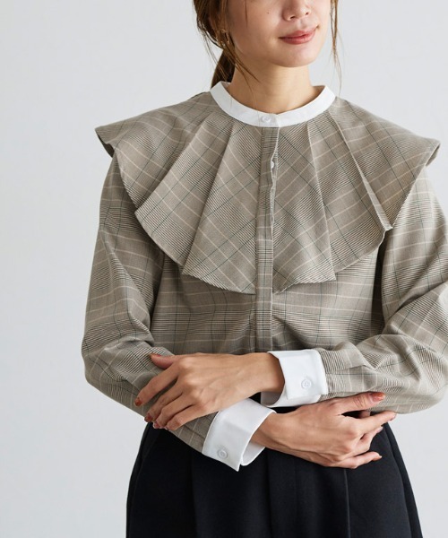 Pierrot（ピエロ）の「チェック柄クレリックフリルカラーブラウス（シャツ/ブラウス・レディース・イエロー/グリーン・L/M）」の5枚目の写真