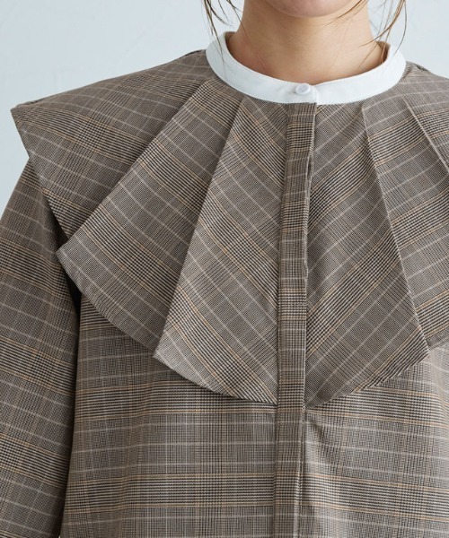 Pierrot（ピエロ）の「チェック柄クレリックフリルカラーブラウス（シャツ/ブラウス・レディース・イエロー/グリーン・L/M）」の16枚目の写真