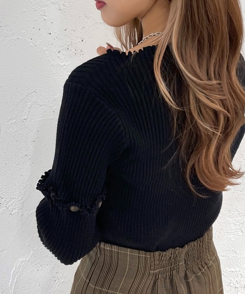 apres jour mignon（アプレジュールミニョン）の「マルチWAYドッキングリブトップス【ZOZOTOWN限定アイテム】（ニット/セーター・レディース・ブラック/グレイッシュベージュ/ブルー/アイボリー・フリー/X-LARGE）」の5枚目の写真