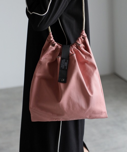 GUSCIO（グッシオ）の「【グッシオベーシック】パラコードハンドル　エコバッグ（エコバッグ/サブバッグ・レディース・ブラック/アイボリー/マスタード/カーキ/ブルー/ピンク・FREE）」の17枚目の写真