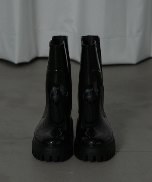 Ezick(エジック)の「【mio notis】トラックソールチェルシーレインブーツ(レインシューズ・レディース・ブラック・38/37/36/39)」の3枚目の写真