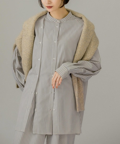 KBF（ケイビーエフ）の「マルチストライプデザインシャツ（シャツ/ブラウス・レディース・ブルー系その他/ホワイト系その他・ONE）」の2枚目の写真