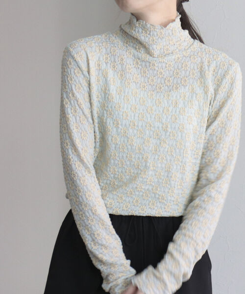 fredy emue（フレディエミュ）の「[追加]フラワータートルネックカットソー（Tシャツ/カットソー・レディース・ブラック/オフホワイト/サックスブルー・38）」の17枚目の写真