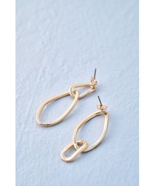 AZUL by moussy(アズールバイマウジー)の「LINK CHAIN EARRINGS/リンクチェーンイヤリング(ピアス(両耳用)・レディース・ゴールド系その他/シルバー・FREE)」の13枚目の写真