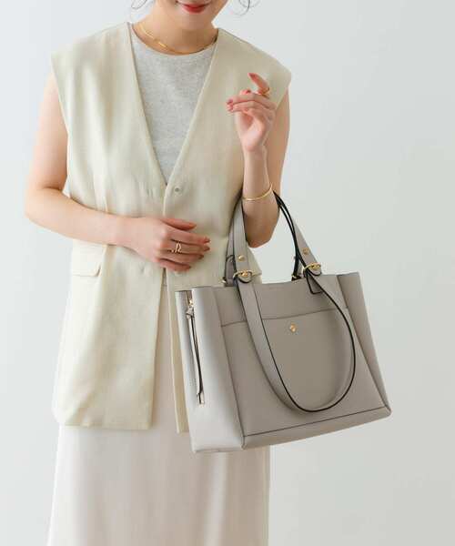 RODE SKO（ロデスコ）の「サイドファスナー2WAYトートバッグ（トートバッグ・レディース・ベージュ/ネイビー/ブラック/ライトグレー・ONE）」の3枚目の写真
