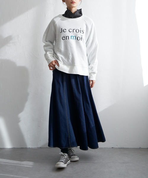 LBC(エルビーシー)の「【ZOZO限定】ロゴ刺繍裏起毛プルオーバー(Tシャツ/カットソー・レディース・ライトブルー/ブラック/オフホワイト・M/L)」の11枚目の写真