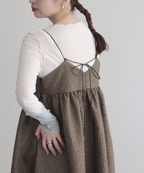 fredy emue(フレディエミュ)の「【新色追加】花柄ふくれジャガードワンピース(ワンピース・レディース・ミント/ブラック/カーキ・38)」の10枚目の写真